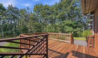 14 E Point Rd, Albrightsville, PA 18210