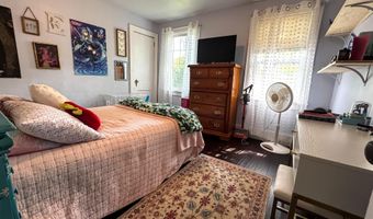 305 Weeks St, Bennington, VT 05201