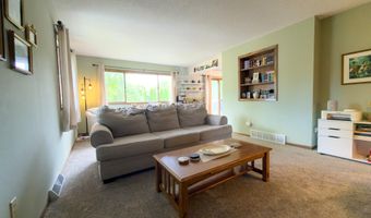 1115 NE 15th Ave, Aberdeen, SD 57401