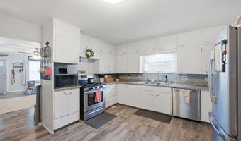 2018 East Ave, Baxter Springs, KS 66713