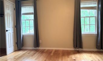1060 Crabapple Trce, Alpharetta, GA 30004