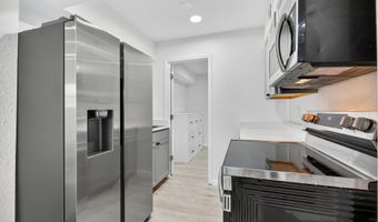 710 CAVALLA Rd, Atlantic Beach, FL 32233