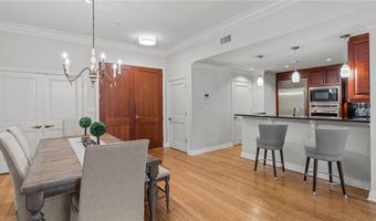 341 Thames St 103, Bristol, RI 02809