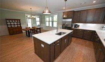 1637 JAMES BURT Pkwy, Auburn, AL 36830