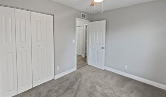 330 DUDLEY St, Atlantic Beach, FL 32233