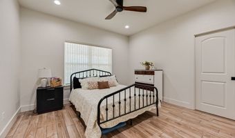 245 Creek Crossing St, Alvord, TX 76225