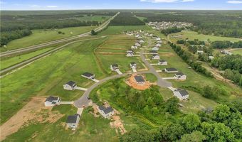 97 Coachman Ln, Autryville, NC 28318