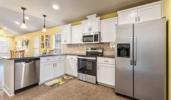 121 Acacia Ln, Abbeville, LA 70510