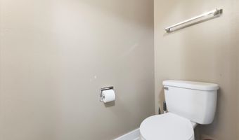 1 Regal Ct, Algonquin, IL 60102
