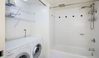 801 S King St 1706, Honolulu, HI 96813