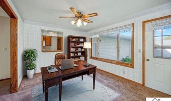 1614 Gateway Dr, Albert Lea, MN 56007