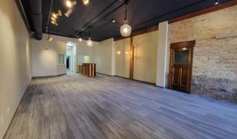 115 S Main St, Algonquin, IL 60102