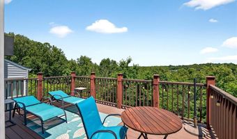 1848 Ridgeview Circle Dr, Ballwin, MO 63021