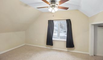 1213 S 2nd St, Aberdeen, SD 57401