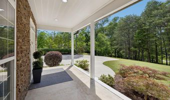 10514 E Brainerd Rd, Apison, TN 37302