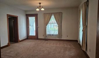 134 E Main St, Agency, IA 52530