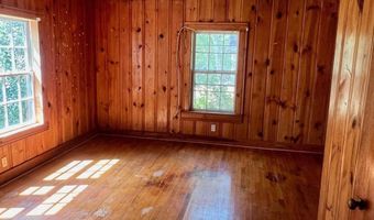 3067 Sr 18, West Point, GA 31833