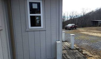 3530 Hamilton Ridge Rd, Alderson, WV 24910
