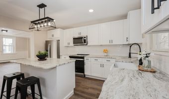 16 Church St, Belmont, NH 03220