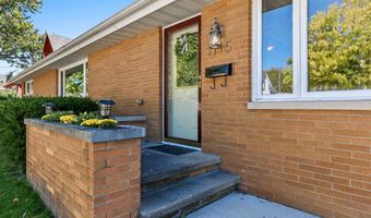 1115 W FRANKLIN St, Appleton, WI 54914