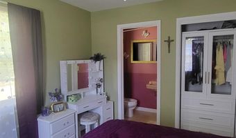 1949 Sunny Acres Dr Dr, Bedford, IN 47421