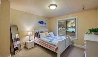 8905 N PINE HOLLOW Dr, Cedar Hills, UT 84062