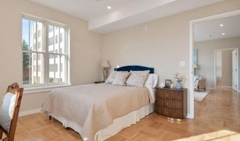 10339 OLD GEORGETOWN Rd 517, Bethesda, MD 20814