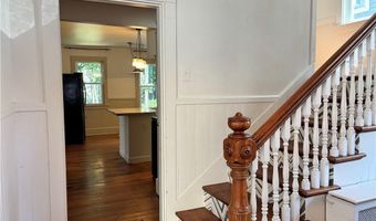 5 Ellwood Pl, Newport, RI 02840