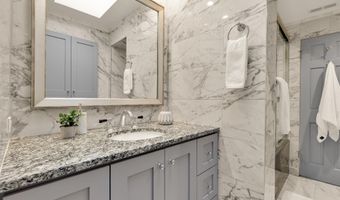 7822 MOORLAND Ln, Bethesda, MD 20814