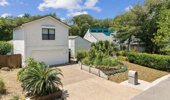 330 GARDEN Ln, Atlantic Beach, FL 32233