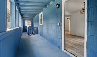 17 Overlook Ave, Bristol, CT 06010