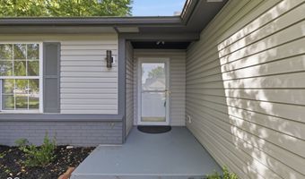 8449 Inland Dr, Avon, IN 46123