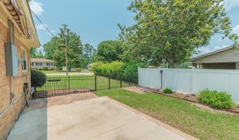 61 Bignon St, Barnwell, SC 29812