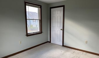 90 Baldwin Dr, Bangor, ME 04401