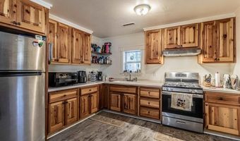 612 Lovers Ln, Aztec, NM 87410