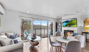 18126 E Duwamish Dr, Bayview, ID 83803