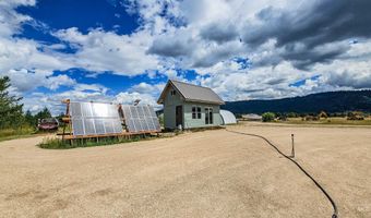 101 Sixty Ln, Cascade, ID 83611
