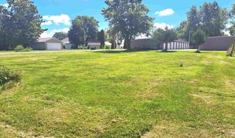 32 9th Ave W, Albia, IA 52531