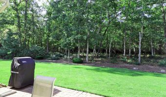 30 Solomans Dr, Barnegat, NJ 08005