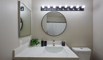 56 Kunihi Ln 323, Kahului, HI 96732