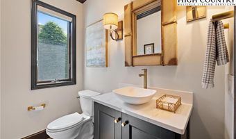 169 Goldfinch Ct, Banner Elk, NC 28604
