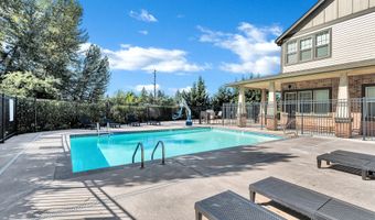17181 SW SNOWDALE St 105, Beaverton, OR 97007