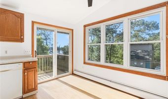 24 Seneca St, Coventry, RI 02816