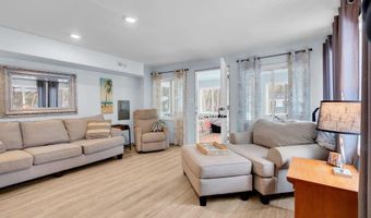375 E BARNEGAT Ave, Bayville, NJ 08721