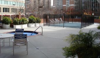 1001 N RANDOLPH St 215, Arlington, VA 22201