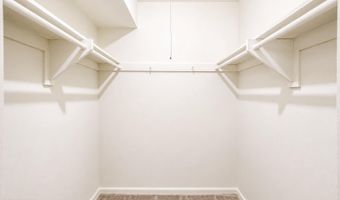 4921 QUARLES St NE 103, Washington, DC 20019