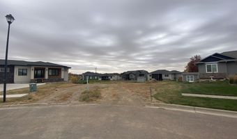 2805 E Sunray Cir, Brandon, SD 57005