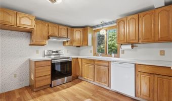 380 Angell Rd, North Providence, RI 02904