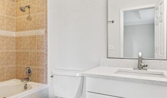 66 W 14TH St, Atlantic Beach, FL 32233