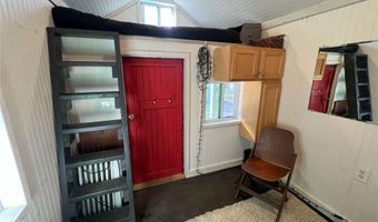 54 Isabelle Dr, Narragansett, RI 02882
